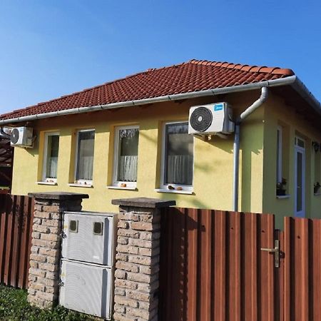 Ponty Orso Vendeghaz Villa Nagybaracska Exterior foto
