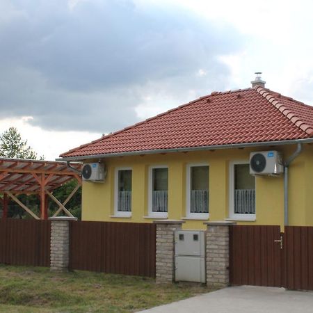 Ponty Orso Vendeghaz Villa Nagybaracska Exterior foto