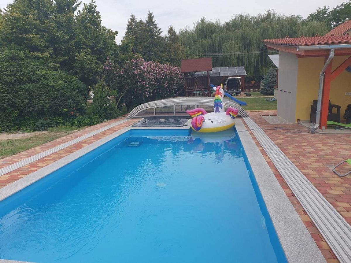 Ponty Orso Vendeghaz Villa Nagybaracska Exterior foto