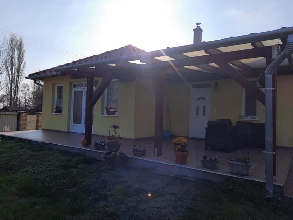 Ponty Orso Vendeghaz Villa Nagybaracska Exterior foto